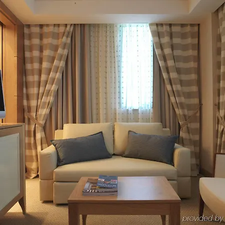 Hotel Papillo &