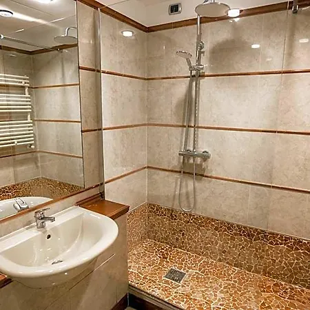 Hotel Papillo &