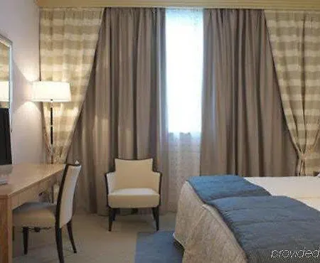 Papillo & Hotel Rome