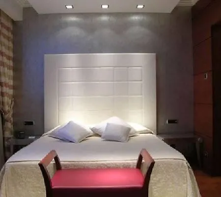 Hotel Papillo & Rom