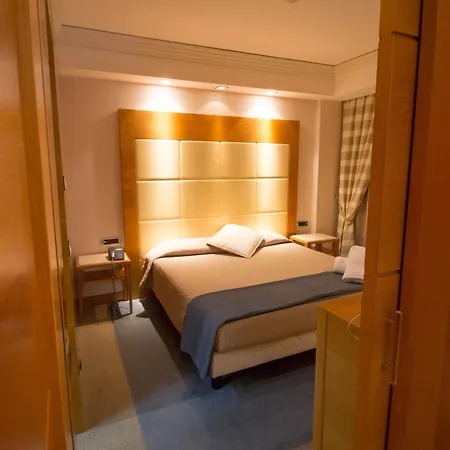 فندق Papillo & 4*