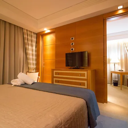 فندق Papillo & 4*